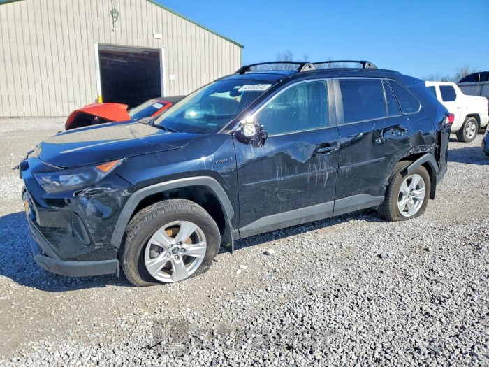 Toyota  2021 VIN 2T3LWRFV3MW110352
