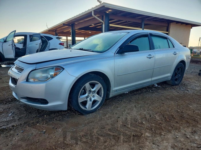 Chevrolet Malibu 2010 VIN 1G1ZB5EB1A4125097