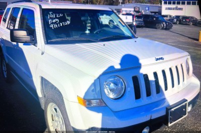 Jeep Liberty (patriot) 2015 VIN 1C4NJRBB4FD268797