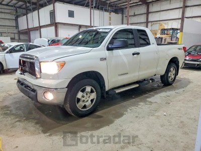 Toyota Tundra 2011 5TFUW5F15BX188151