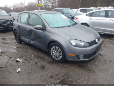 Volkswagen Golf 2013 WVWNM7AJ8DW12528