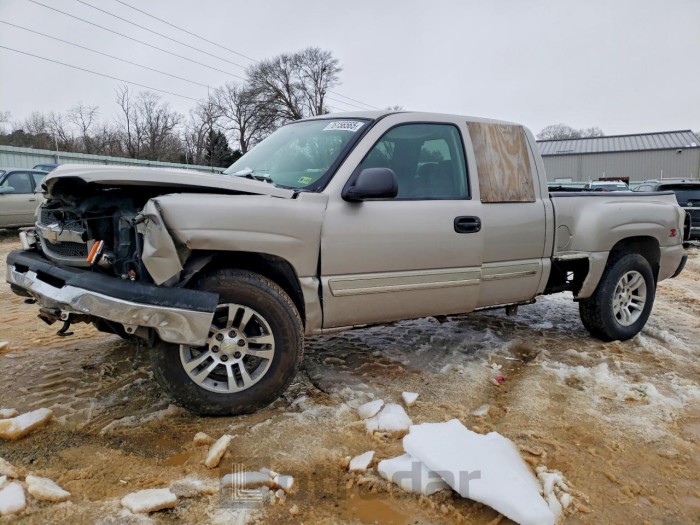 Chevrolet Silverado 2004 VIN 1GCEK19T74Z276874