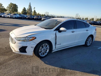 Ford Fusion 2019 3FA6P0LUXKR118425