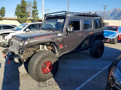 Jeep Wrangler / 2016 1C4BJWFG2GL253830