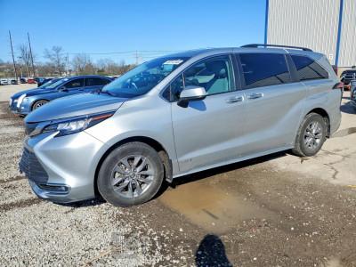 Toyota Sienna 2021 5TDYRKEC8MS074275