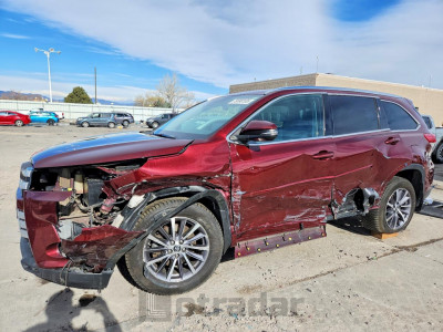 Toyota Highlander 2018 5TDJZRFH8JS811197