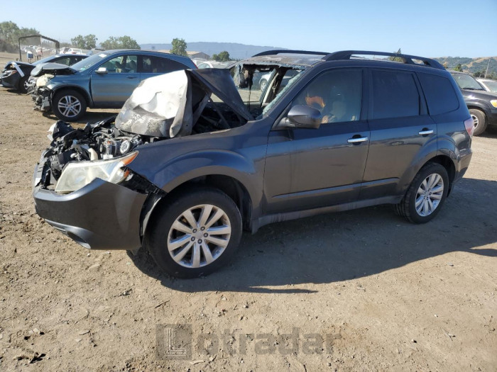 Subaru Forester 2013 VIN JF2SHAEC2DH402251