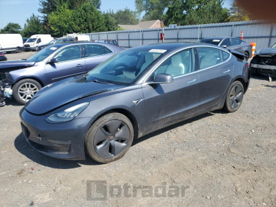 Tesla Model 3 2018 5YJ3E1EB6JF099375