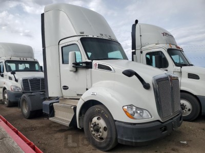 Kenworth All models 2017 1XKYAP8X8HJ171678