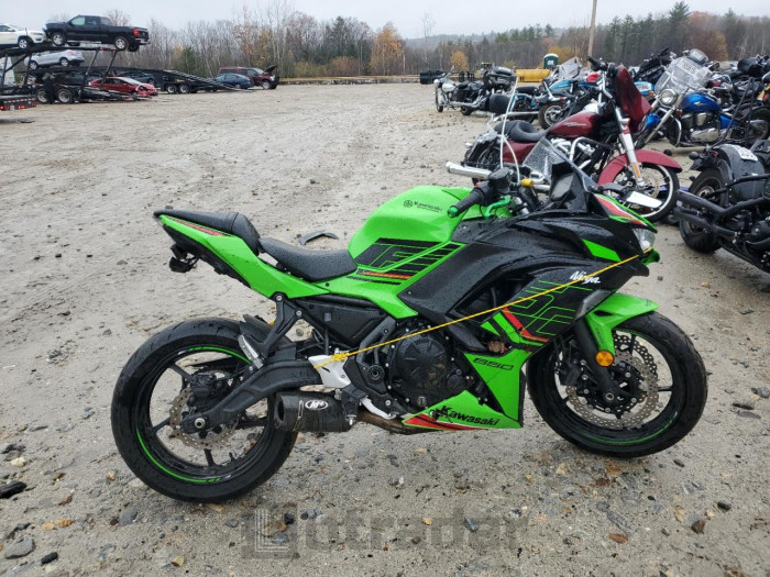 Kawasaki Ex650 p 2023 VIN ML5EXEP1XPDAA0208