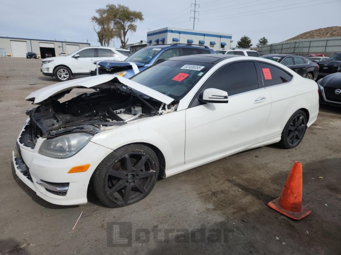 Mercedes-benz C class 2013 VIN WDDGJ4HB0DG000365