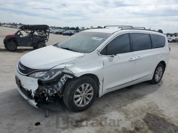 Chrysler Pacifica 2017 VIN 2C4RC1BG0HR540366