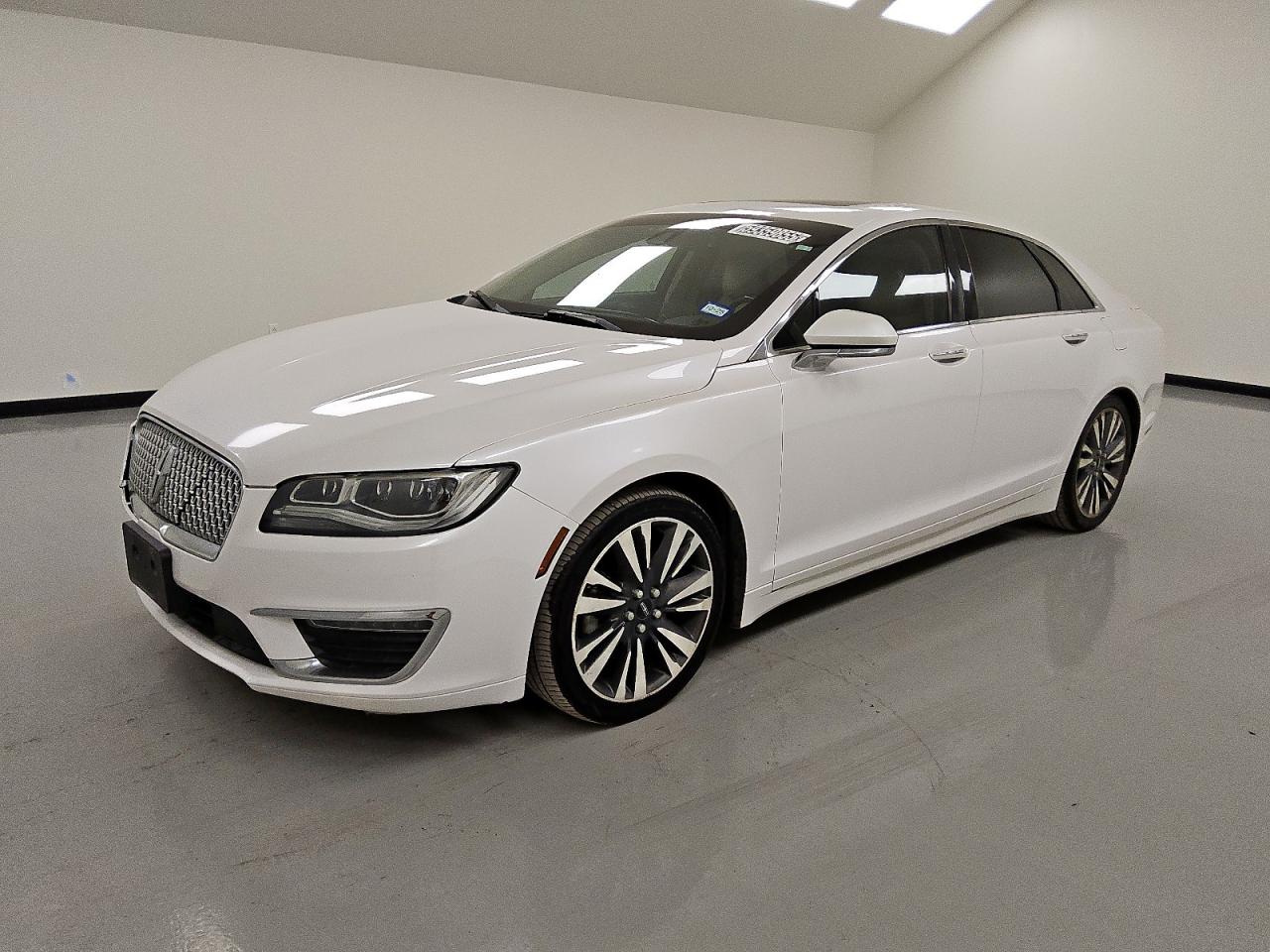 LINCOLN MKZ 2017 3LN6L5MU8HR609887