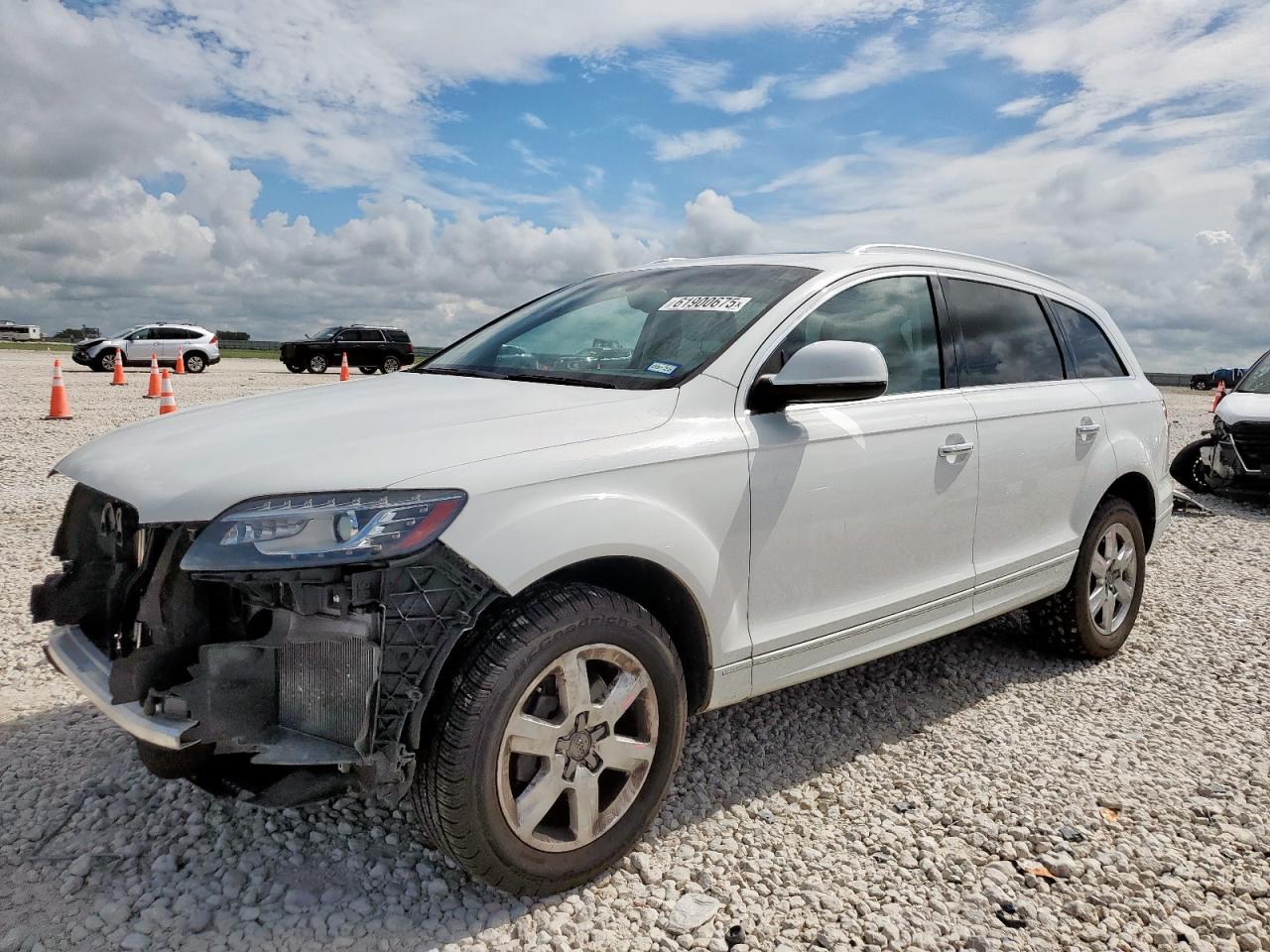 AUDI Q7 2015 WA1LGAFE6FD019889