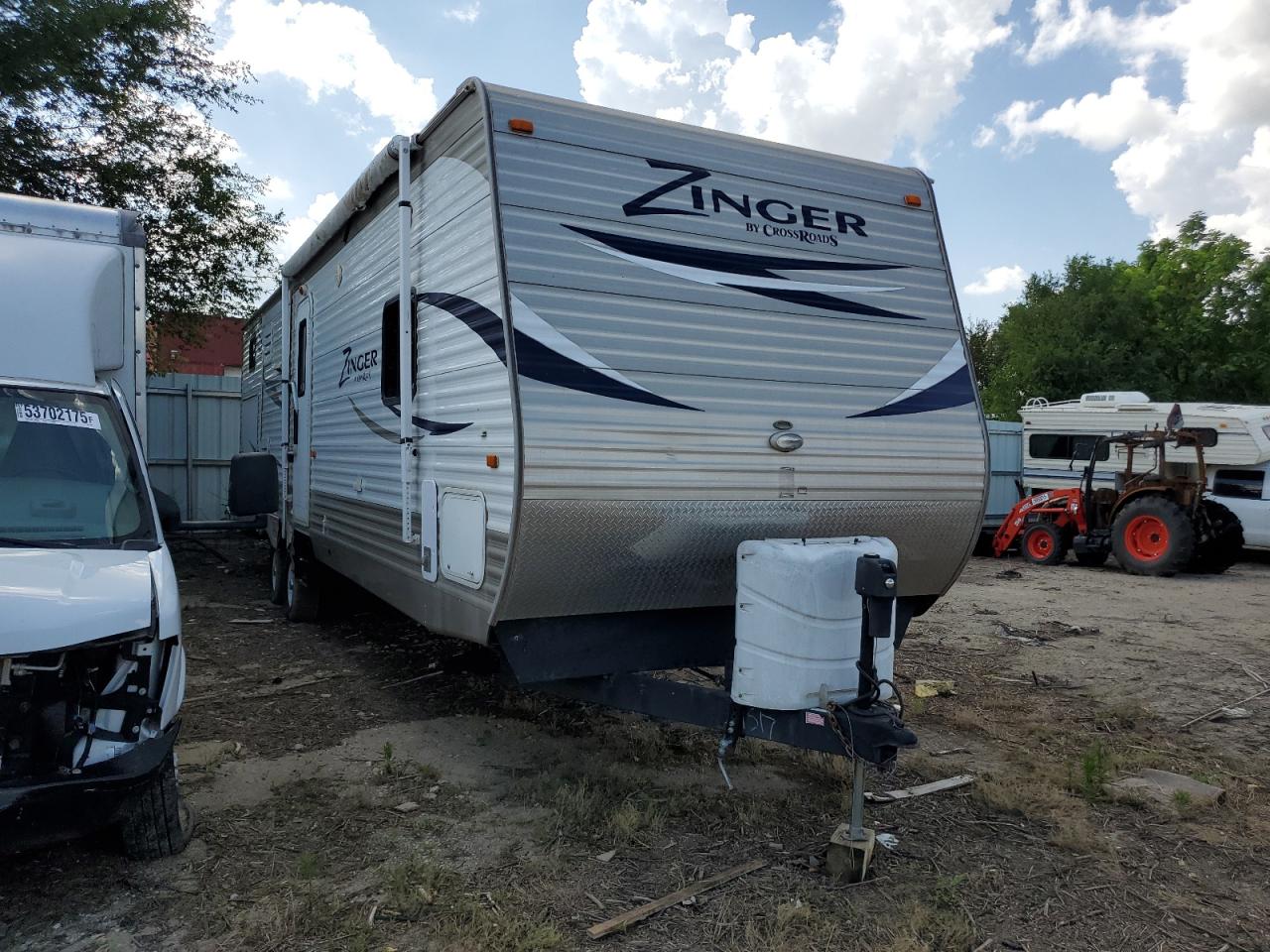 ZING TRAILER 2013 4V0TC3328DA019517