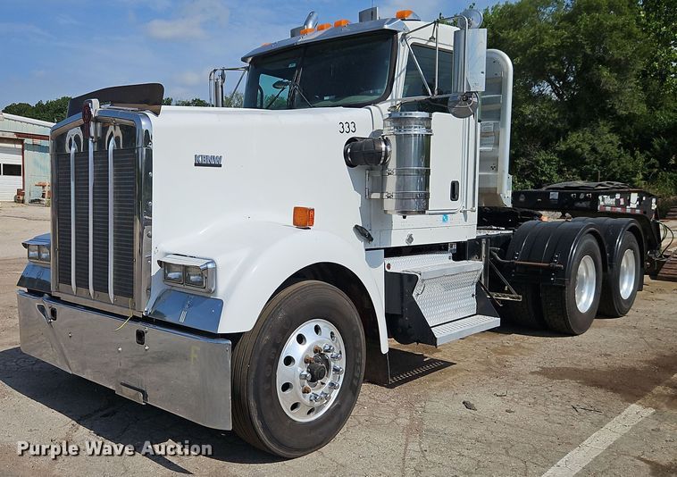 KENWORTH W9 Series 2007 1XKWD40X67R172305