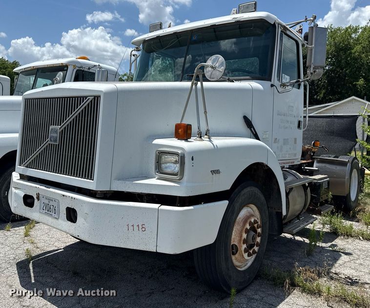 VOLVO WG 1996 4V4JBAPF3TN851784