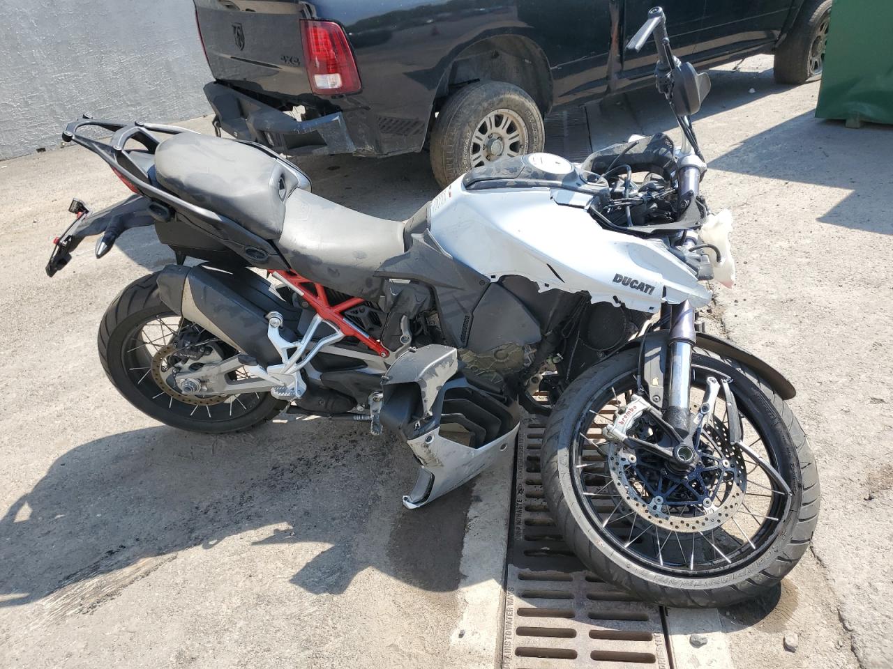 DUCATI MULTISTRAD 2023 ZDMAALVWXPB015219