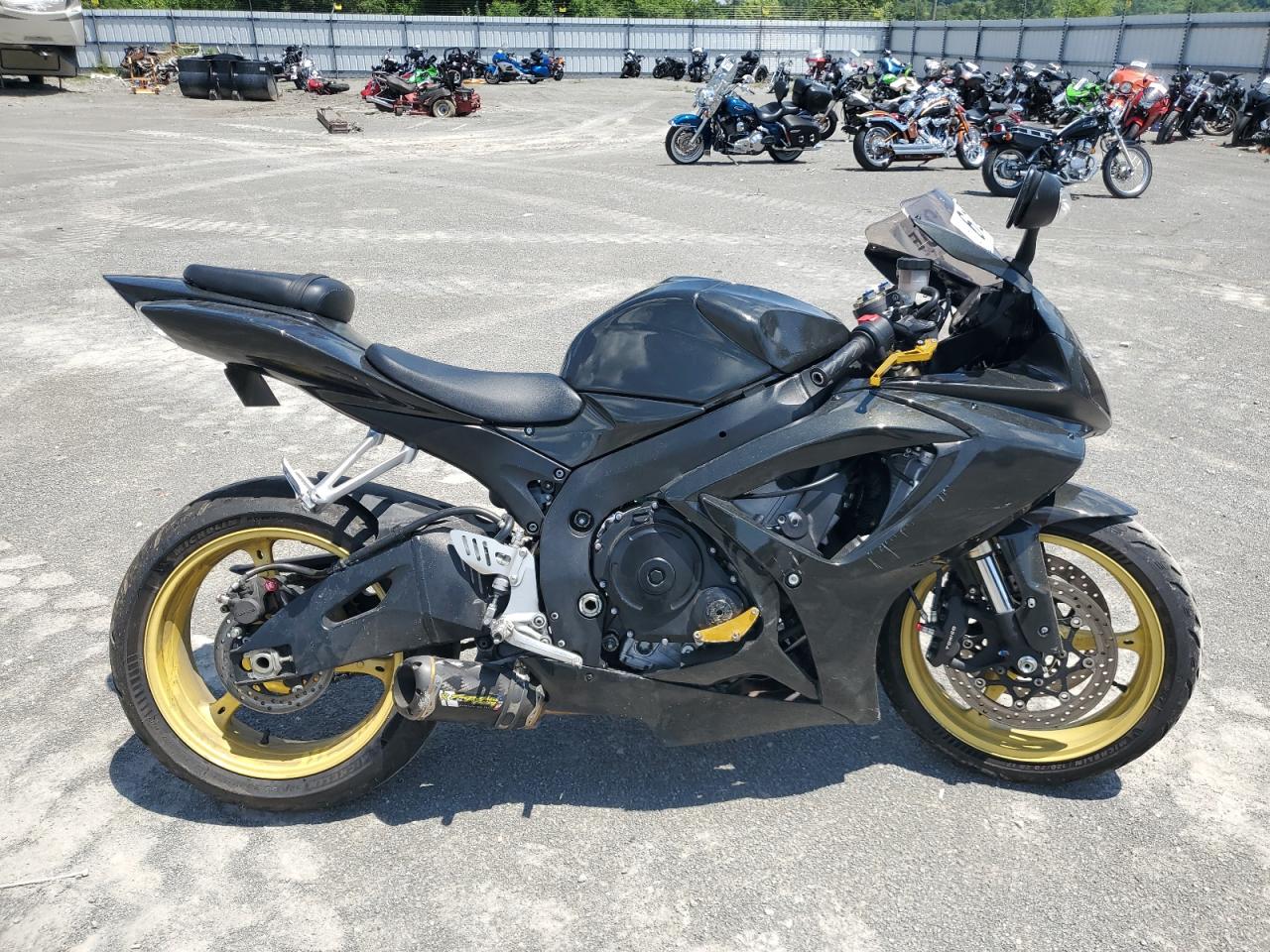 SUZUKI GSX 2006 JS1GN7DA562110321