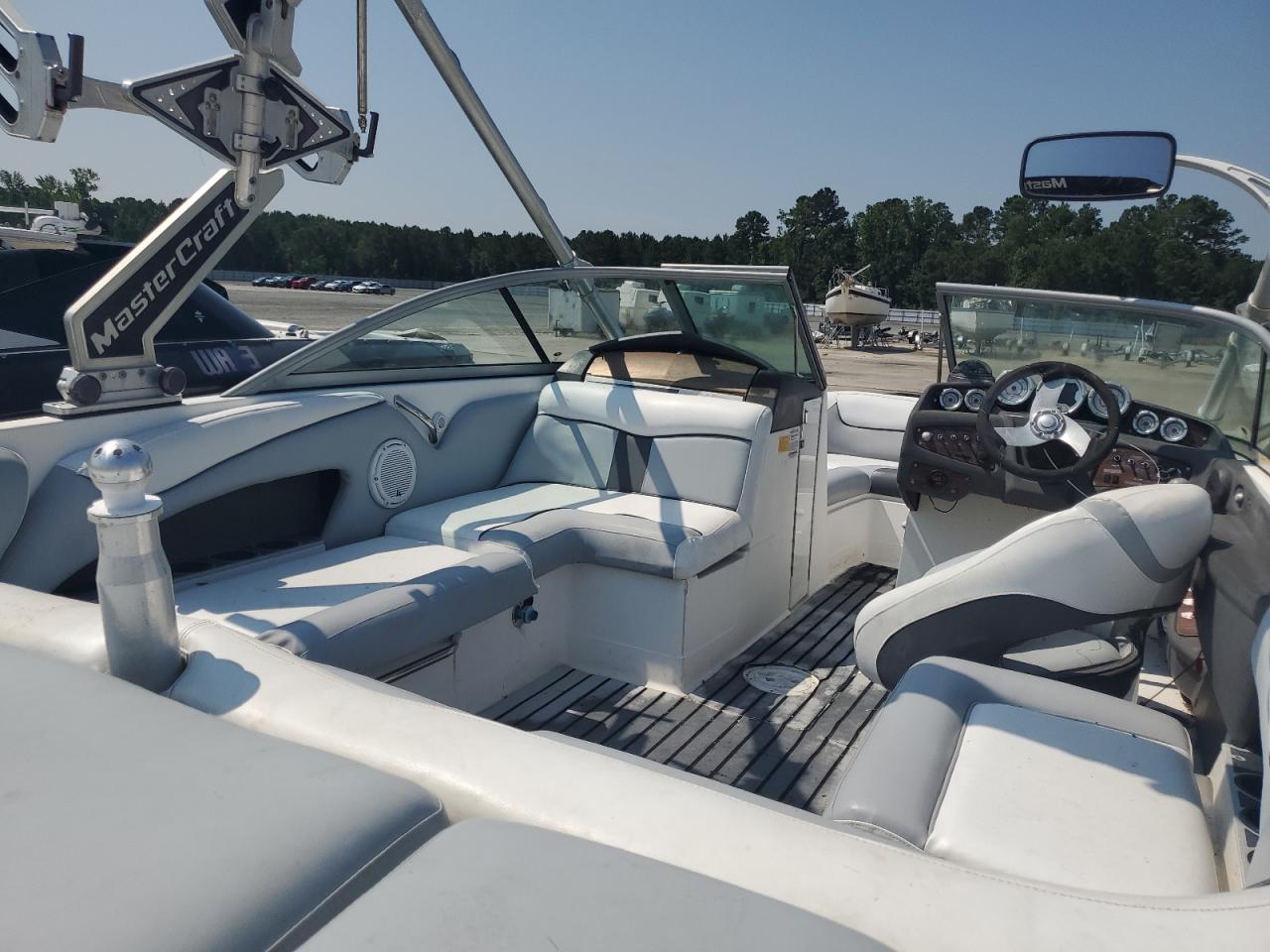 MASTERCRAFT BOAT 2009 VIN MBCBRAA6B809 photo 6