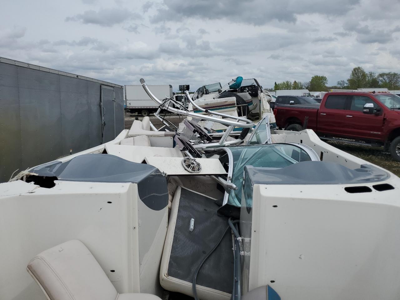 MASTERCRAFT BOAT 1994 VIN MBCUSAT5G394 photo 6