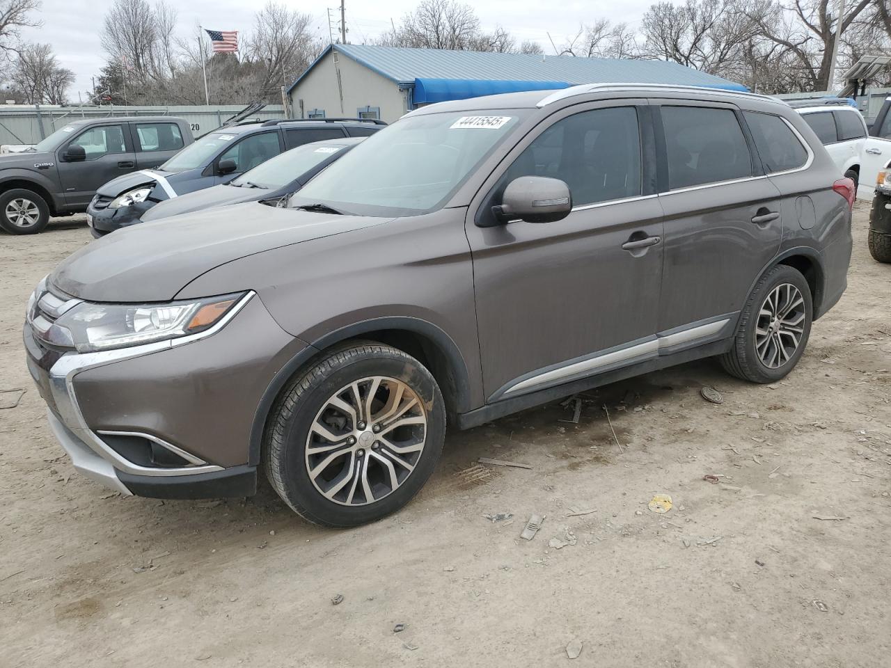 MITSUBISHI OUTLANDER 2018 JA4AD3A35JZ056252