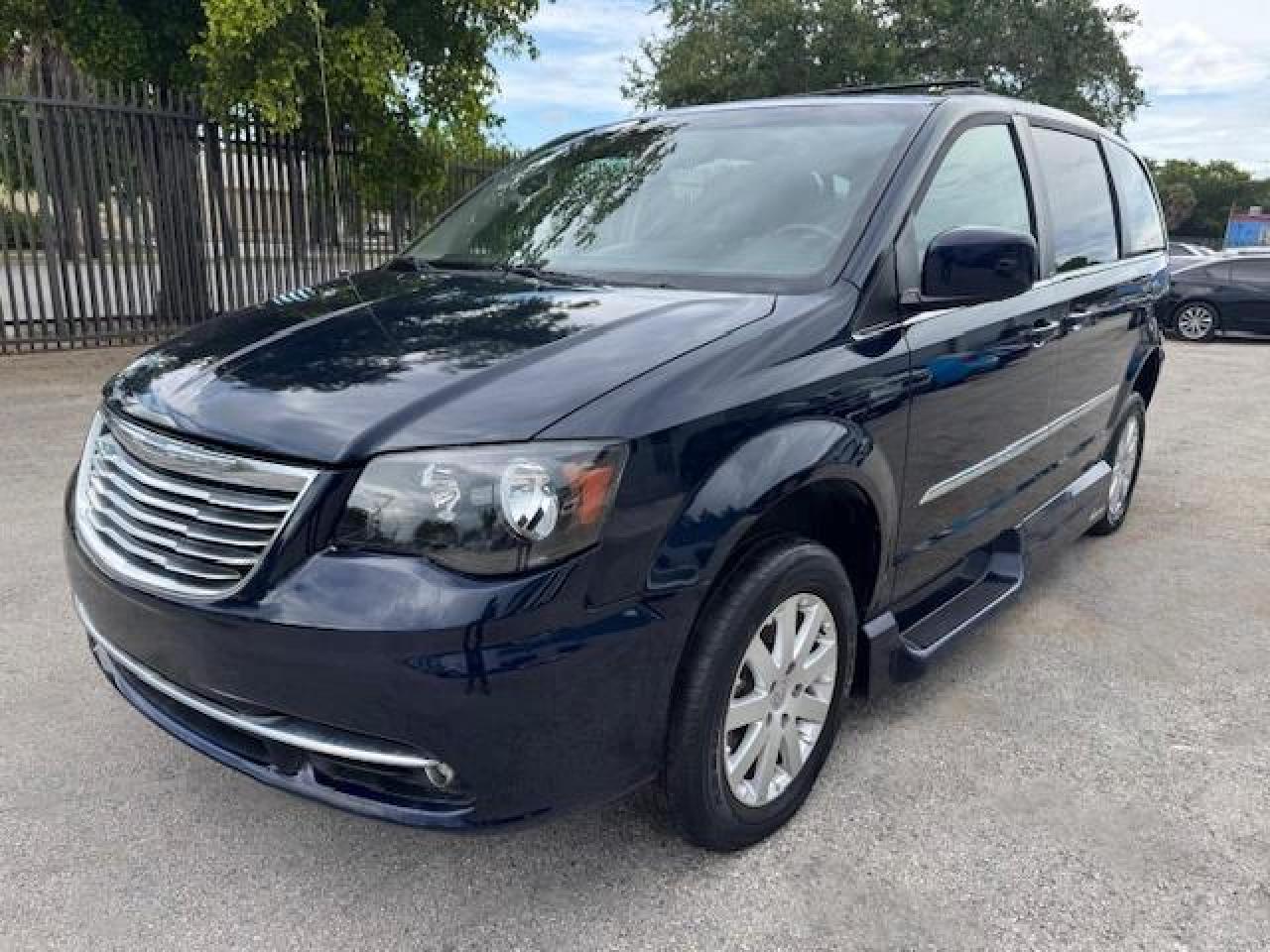 CHRYSLER MINIVAN 2014 2C4RC1BG7ER271083