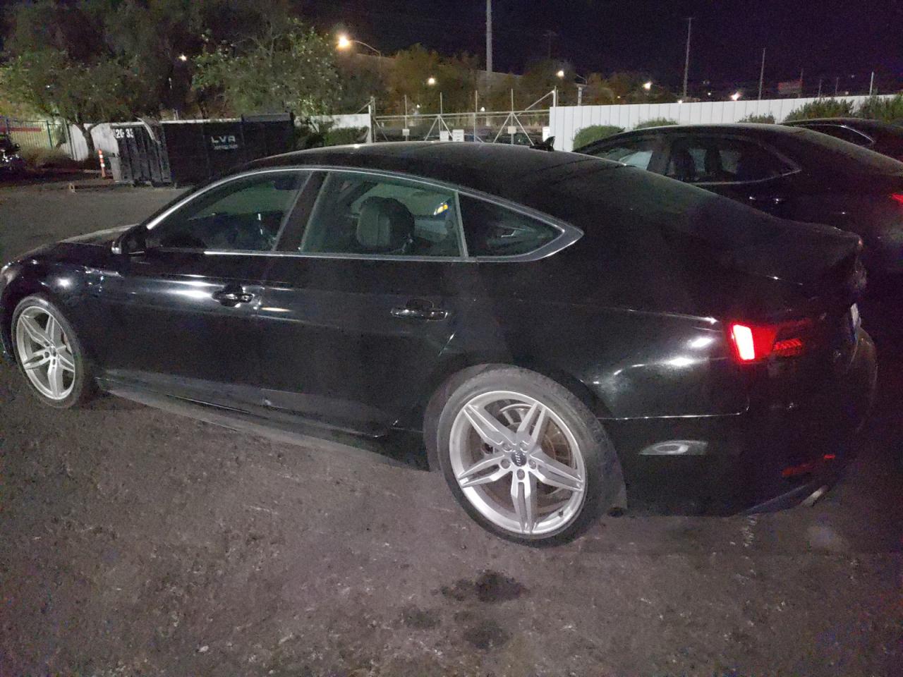 AUDI A5 2018 VIN 008132 photo 2