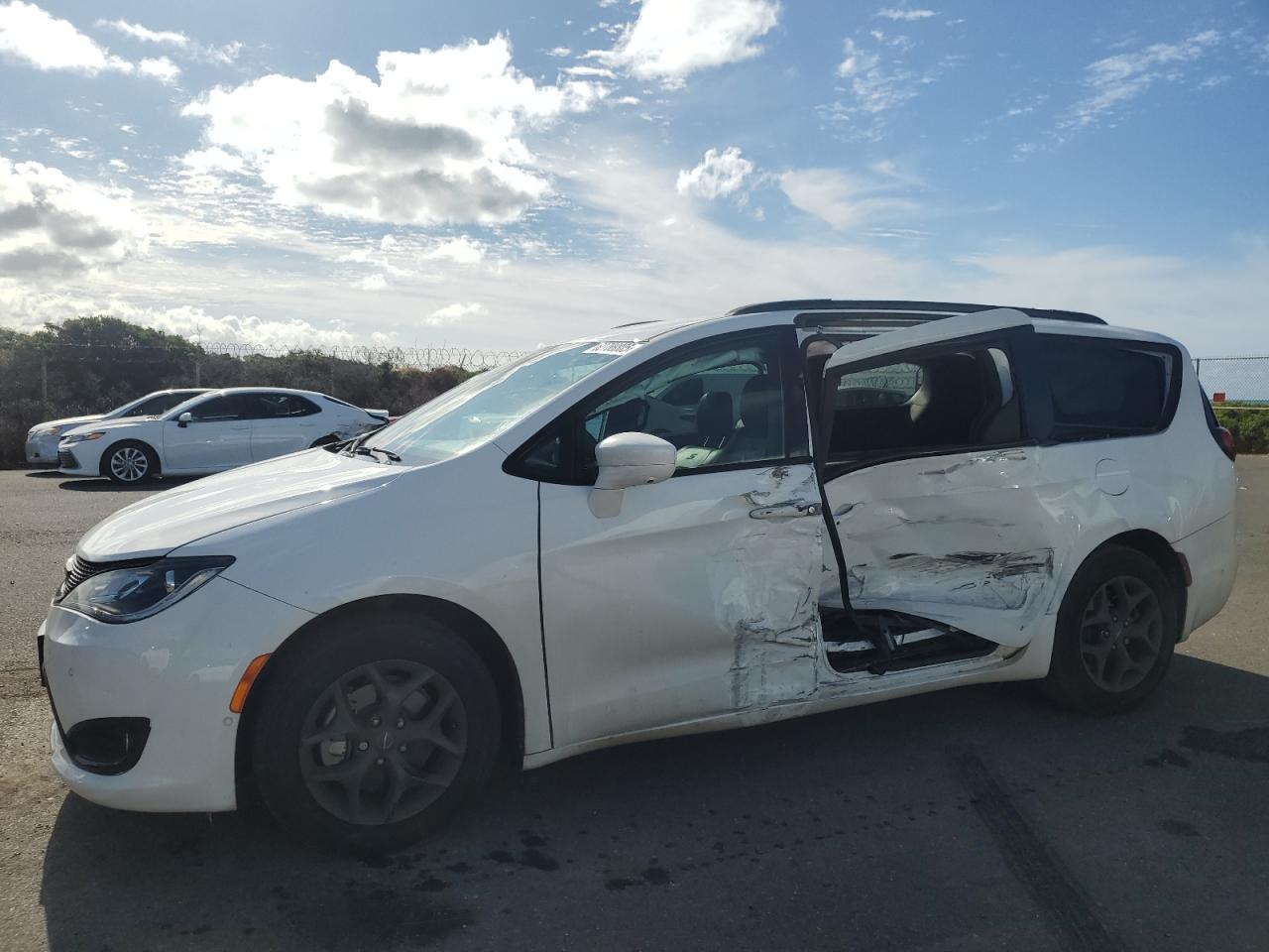 CHRYSLER PACIFICA 2020 2C4RC1EG4LR126978