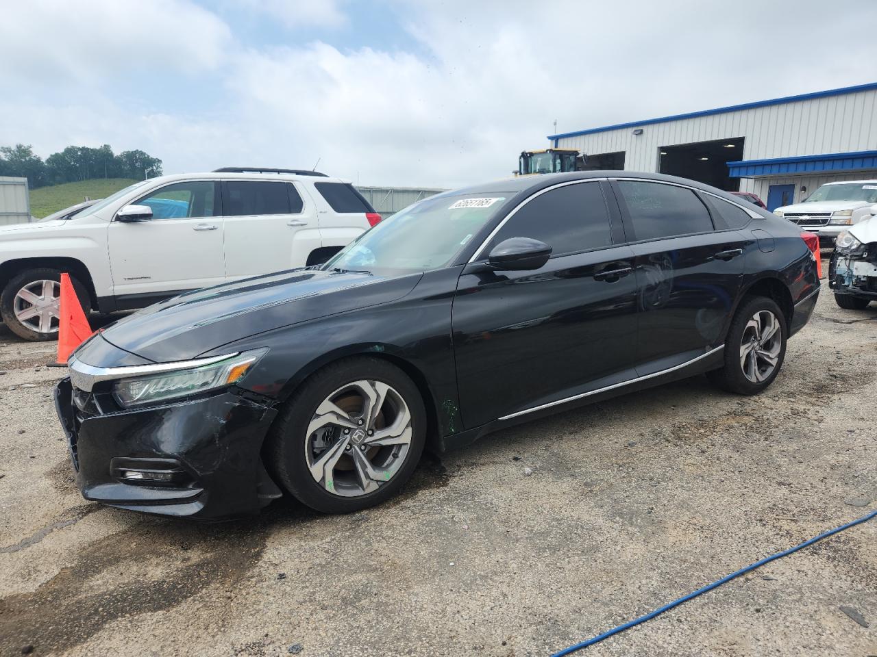 HONDA ACCORD 2018 1HGCV2F69JA037700
