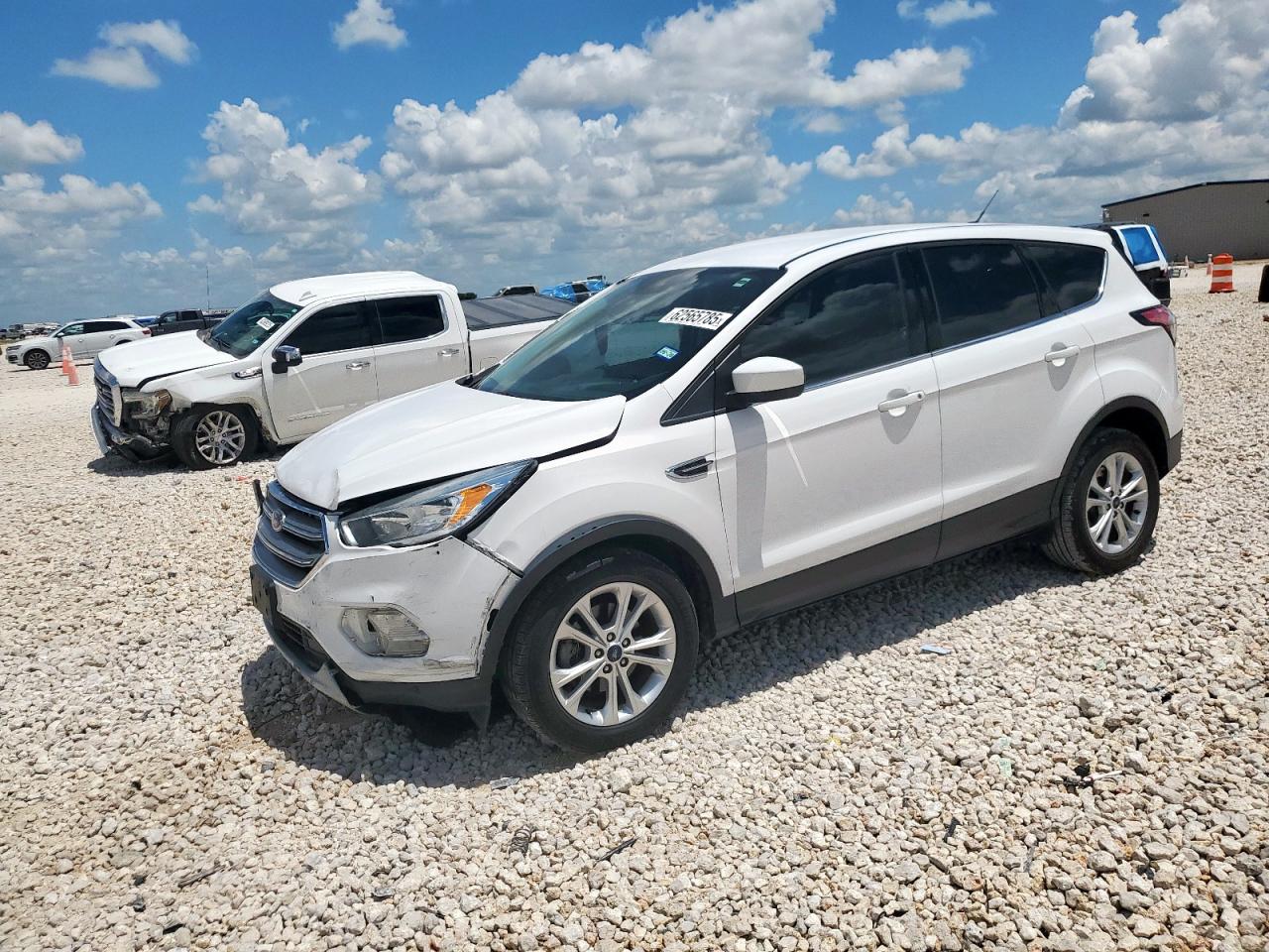 FORD ESCAPE 2017 1FMCU0GD7HUC48479