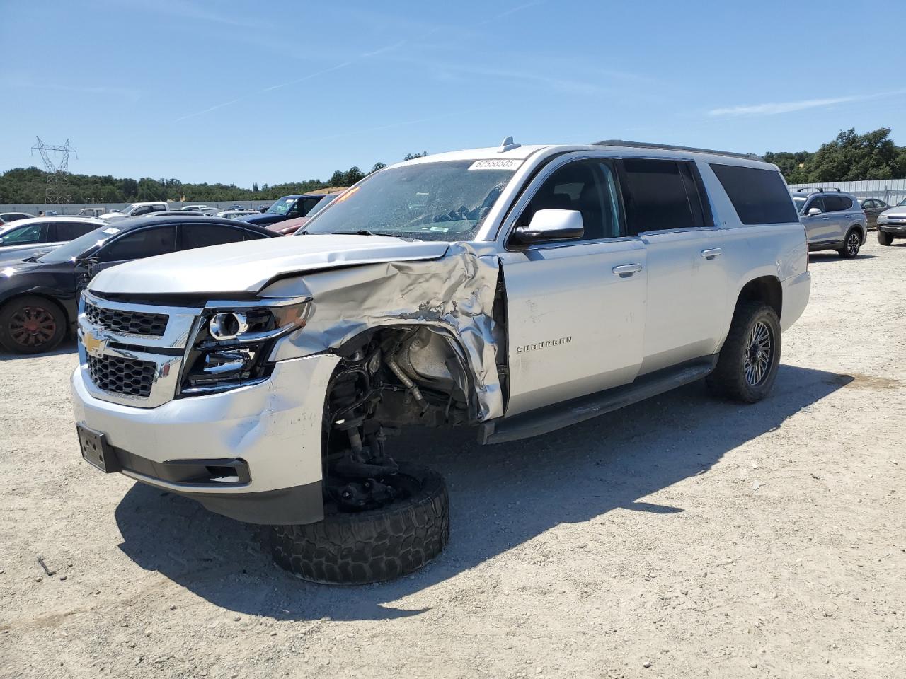 CHEVROLET SUBURBAN 2018 1GNSCHKC4JR114142