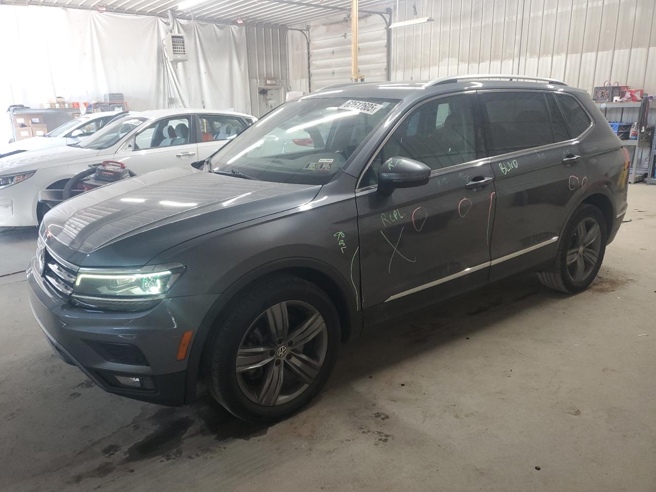 VOLKSWAGEN TIGUAN 2019 3VV4B7AX1KM028813