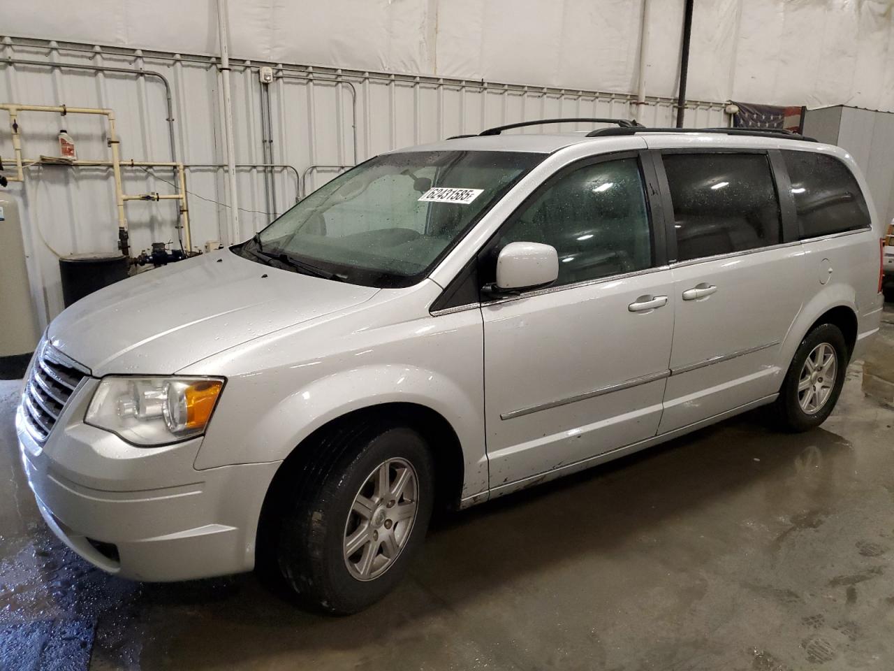 CHRYSLER MINIVAN 2010 2A4RR5D12AR282821