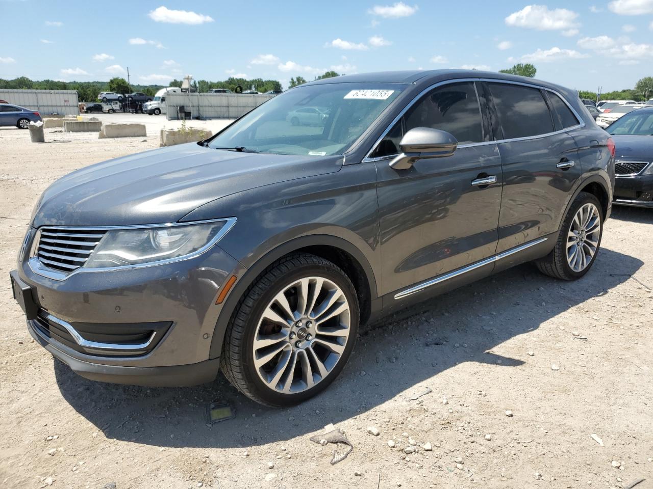 LINCOLN MKX 2017 2LMPJ8LPXHBL15627