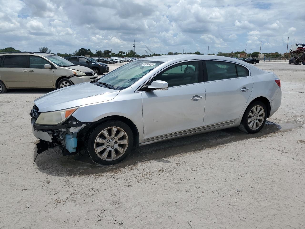 BUICK LACROSSE 2013 1G4GC5ER1DF156654