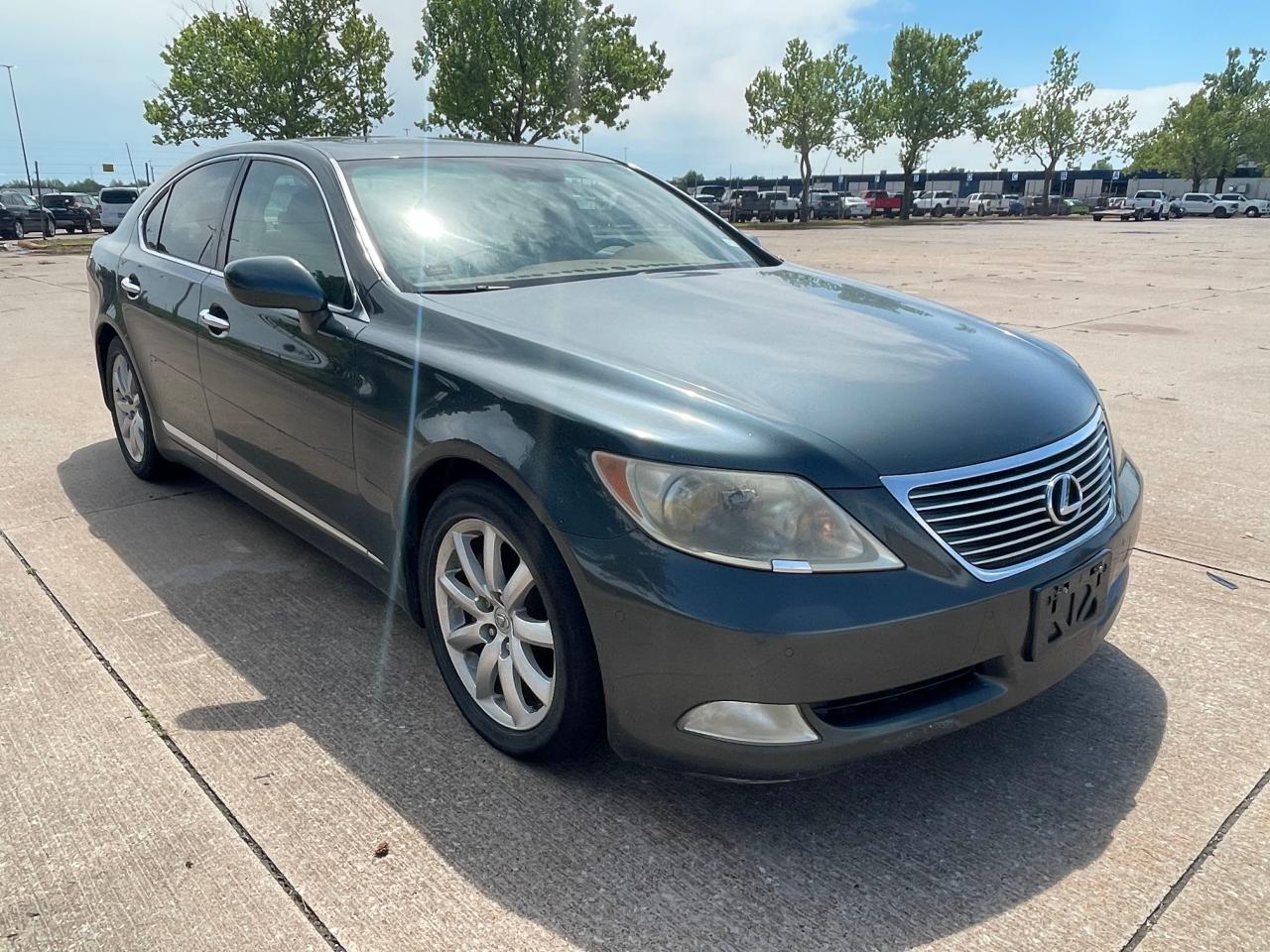 LEXUS LS460 2007 JTHBL46F275018658
