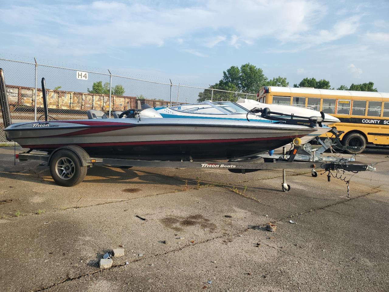 TRITON BOAT W/TRL 2013 VIN TRT13161K213 zdjęcie 4