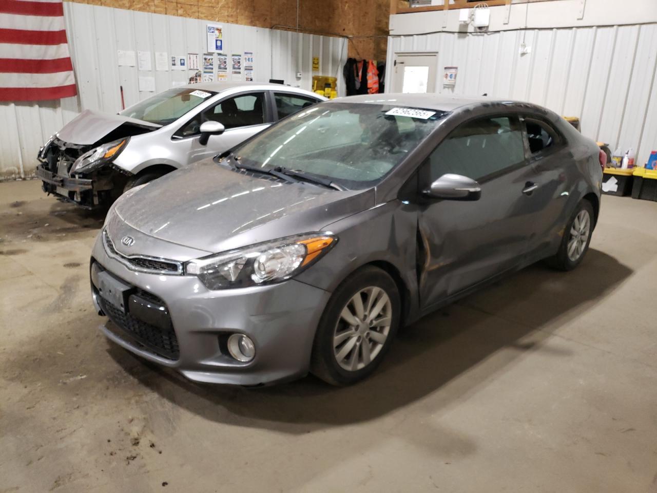 KIA FORTE 2016 KNAFX6A81G5649992