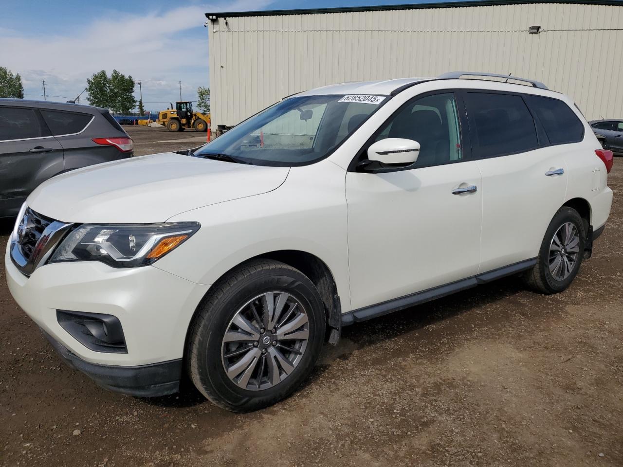 NISSAN PATHFINDER 2017 5N1DR2MM9HC695715