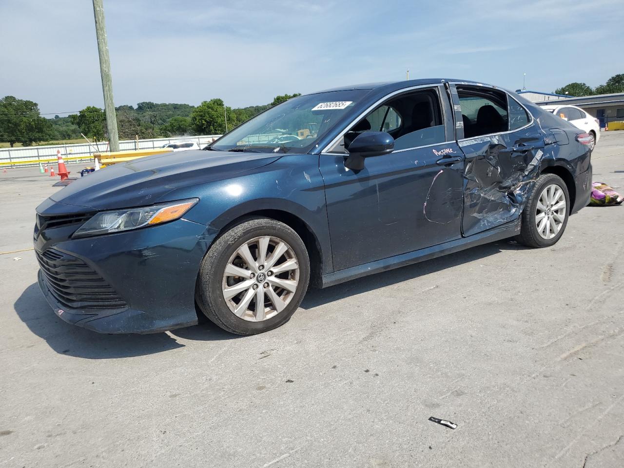 TOYOTA CAMRY 2018 4T1B11HK9JU611121