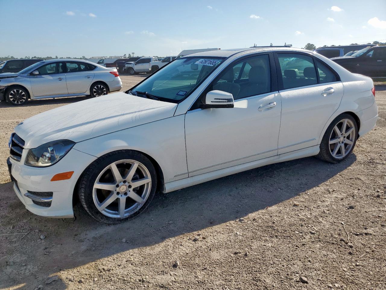 MERCEDES-BENZ C-CLASS 2014 WDDGF4HB5EA962960