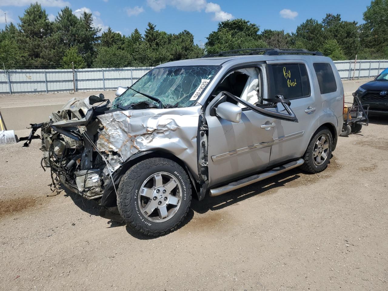 HONDA PILOT 2011 5FNYF4H9XBB048881