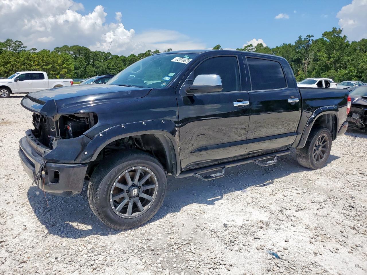 TOYOTA TUNDRA 2016 5TFAW5F12GX498347