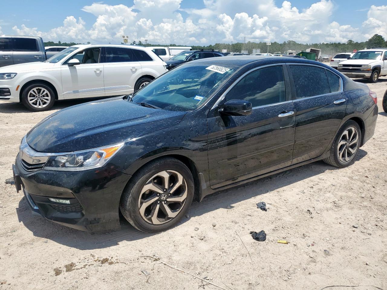 HONDA ACCORD 2017 1HGCR2F02HA175573