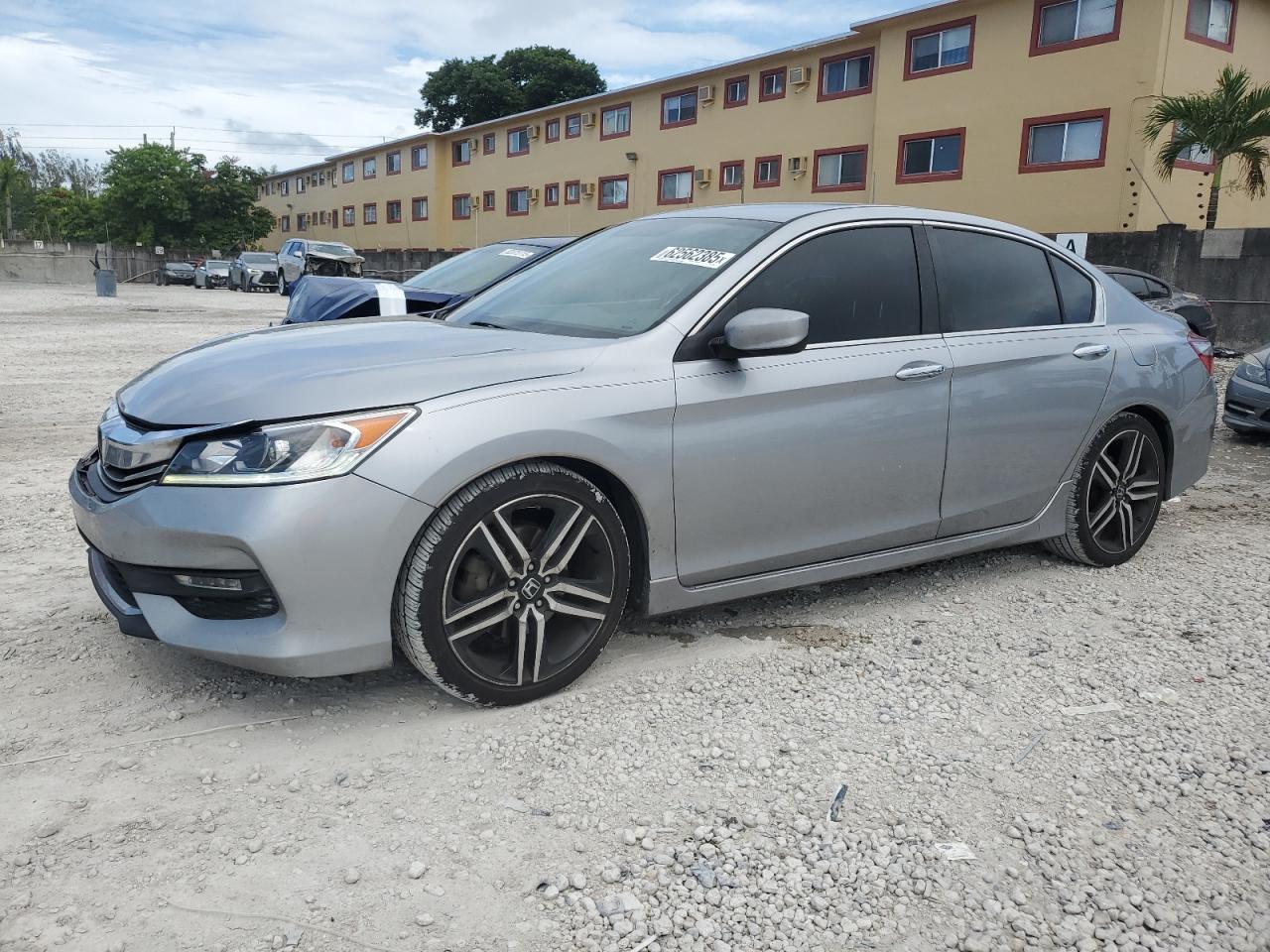 HONDA ACCORD 2016 1HGCR2F58GA142667