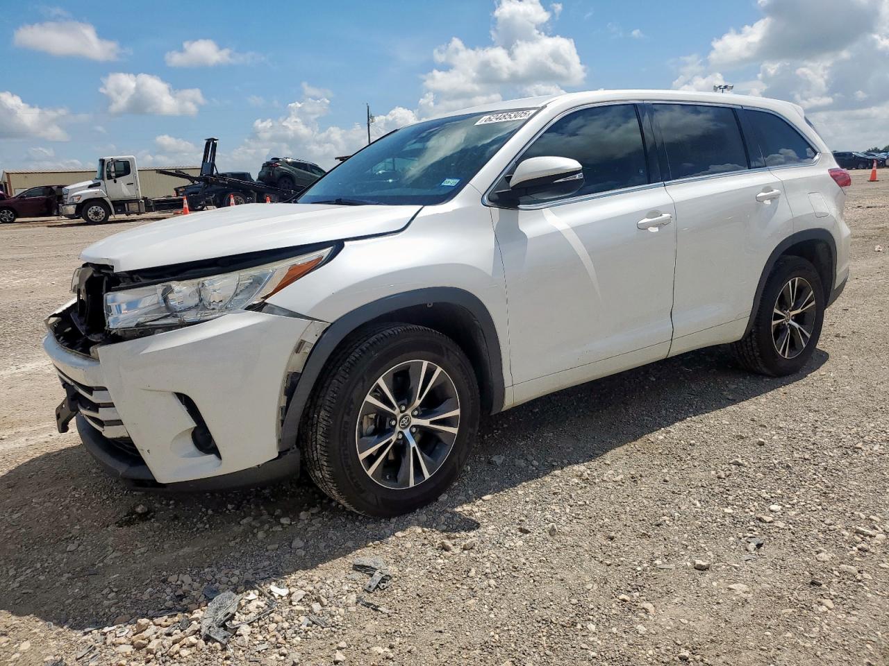 TOYOTA HIGHLANDER 2017 5TDZARFH1HS029182
