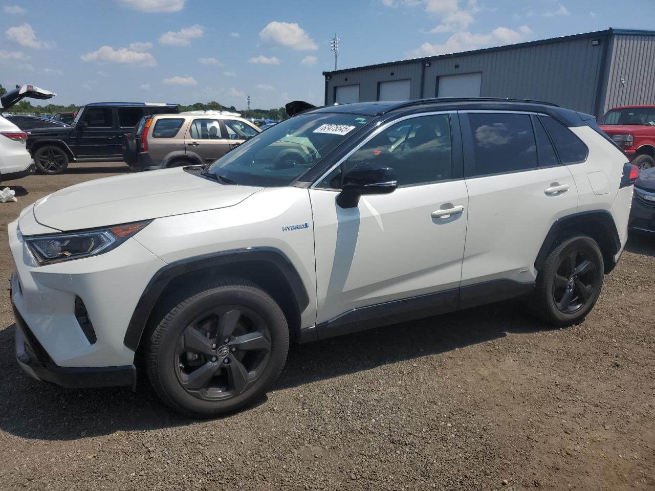 TOYOTA RAV4 2019 JTMEWRFV5KJ024321