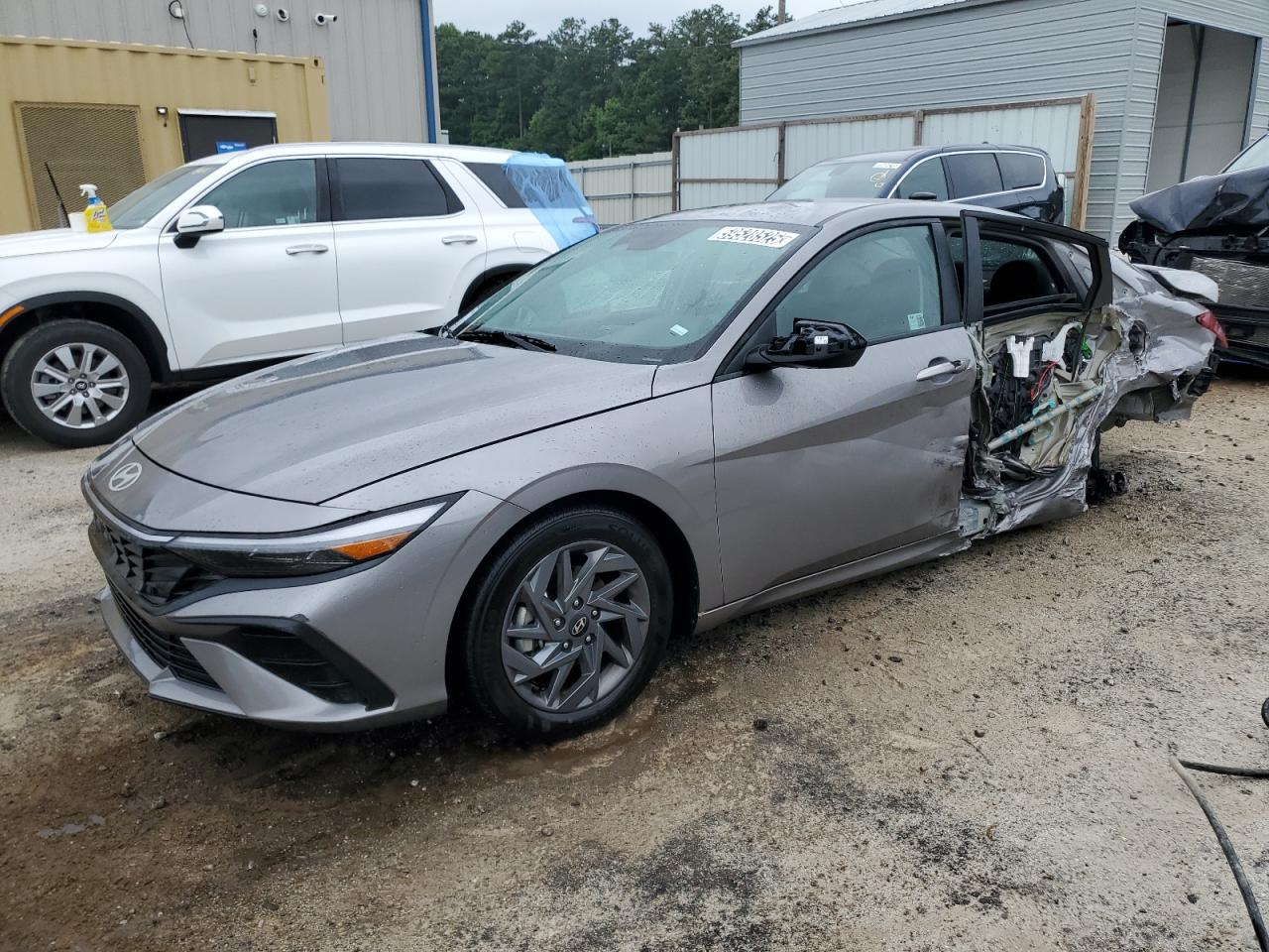 HYUNDAI ELANTRA 2024 KMHLM4DG1RU769544