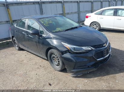 CHEVROLET CRUZE 2018 1G1BE5SM5J7129201